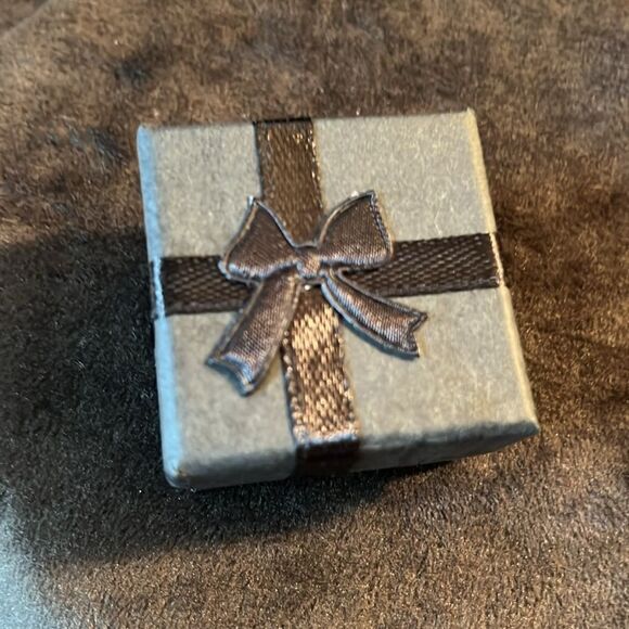 Blue Star Sapphire Solitaire Stud Earrings in Rhodium Sterling Silver - Picture 7 of 9